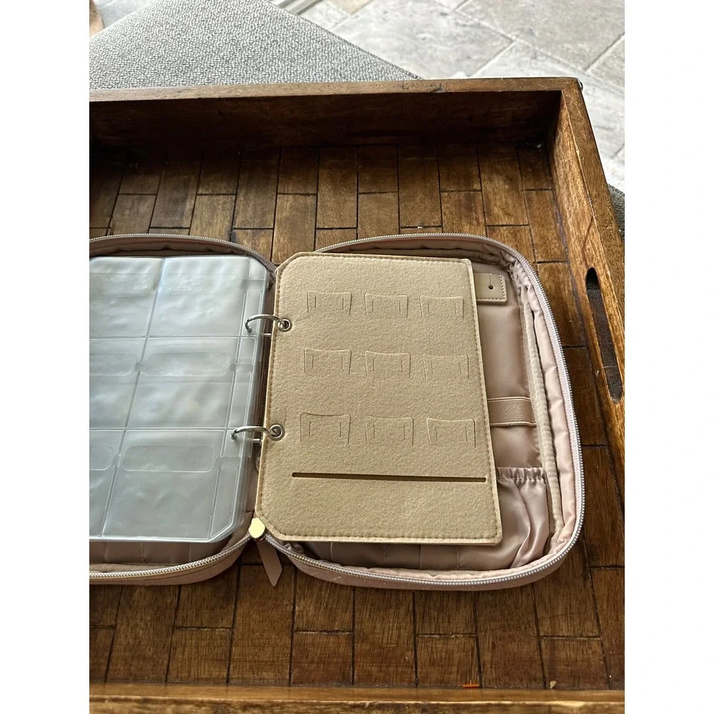 Bagsmart Quilted Travel‎ Jewelry Organizer Case Blush Pink Binder Style Bag EUC